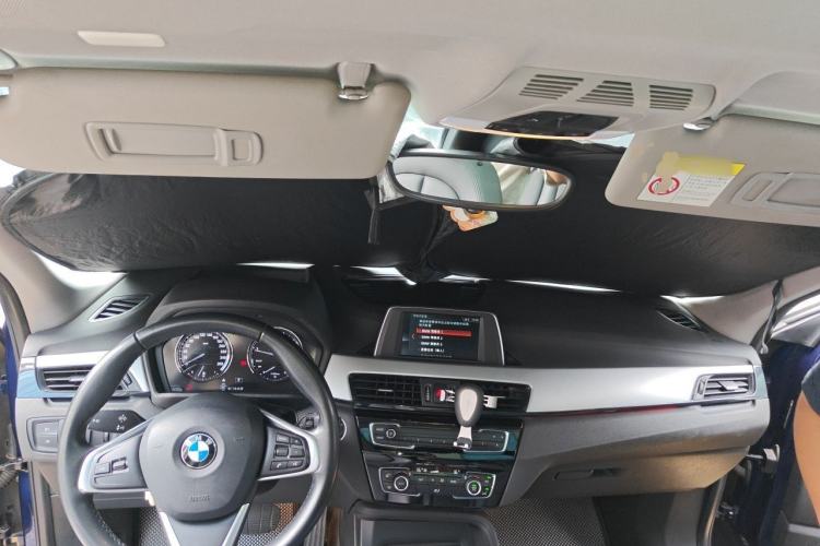 Used BMW X1 2019 sDrive20Li Leading Model Center Console