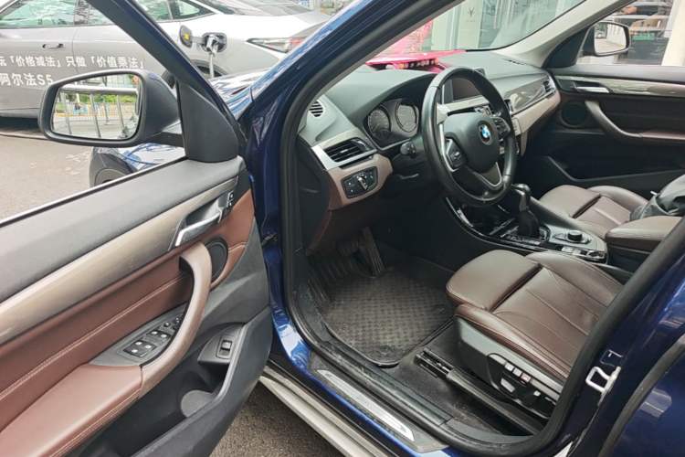 Used BMW X1 2019 sDrive18Li Premium Edition Driver Seat