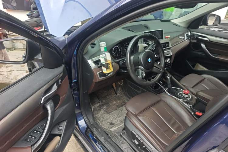 Used BMW X1 2019 sDrive18Li Premium Edition Driver Seat
