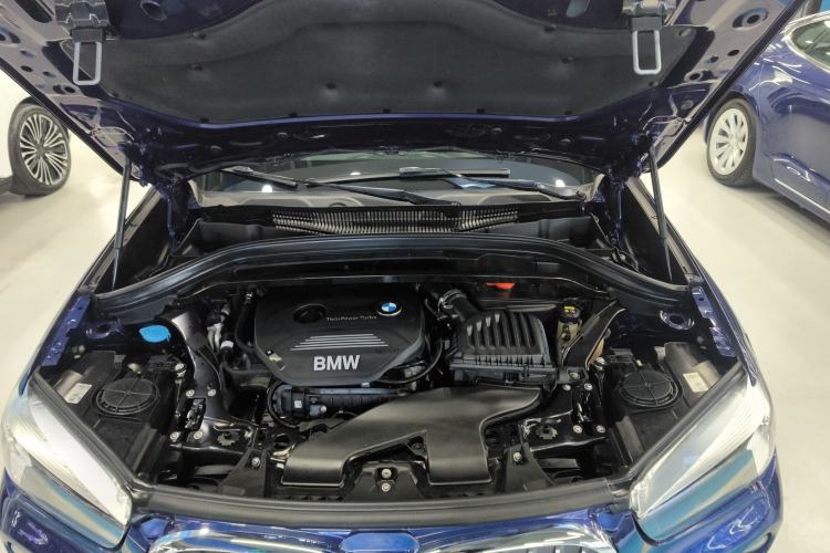 Used BMW X1 2019 sDrive18Li Fashion Model Engine Bay