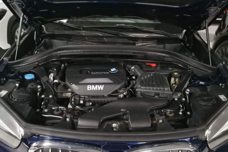 Used BMW X1 2019 sDrive18Li Fashion Model Engine Bay