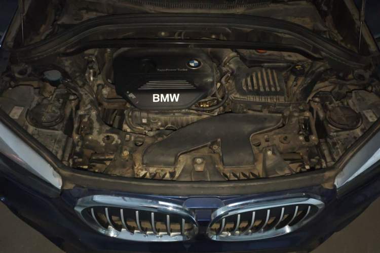 Used BMW X1 2019 sDrive18Li Fashion Model Engine Bay
