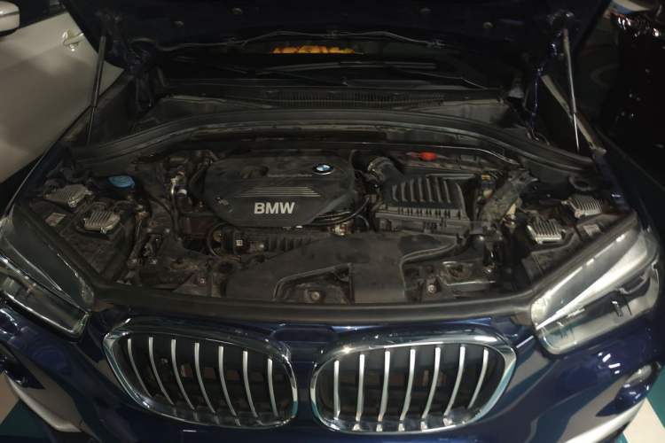 Used BMW X1 2019 sDrive18Li Premium Edition Engine Bay