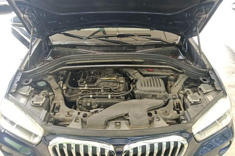 Used BMW X1 2019 sDrive18Li Premium Edition Engine Bay
