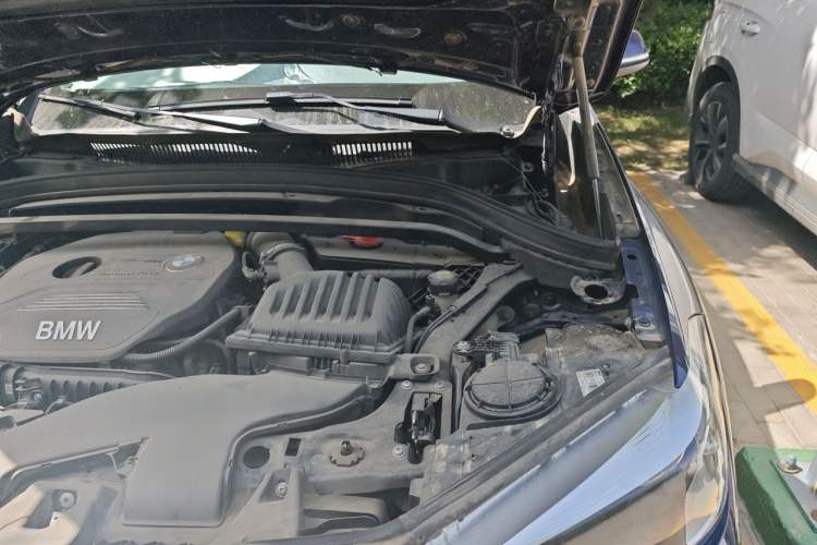 Used BMW X1 2019 sDrive18Li Fashion Model Engine Bay Left