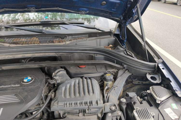 Used BMW X1 2019 sDrive20Li Leading Model Engine Bay Left