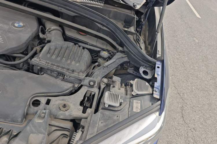Used BMW X1 2019 sDrive18Li Premium Edition Engine Bay Left