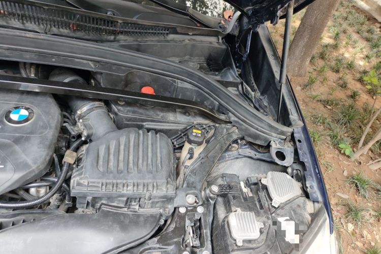 Used BMW X1 2019 sDrive18Li Premium Edition Engine Bay Left
