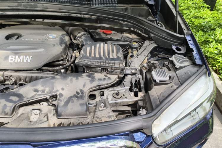 Used BMW X1 2019 sDrive18Li Premium Edition Engine Bay Left