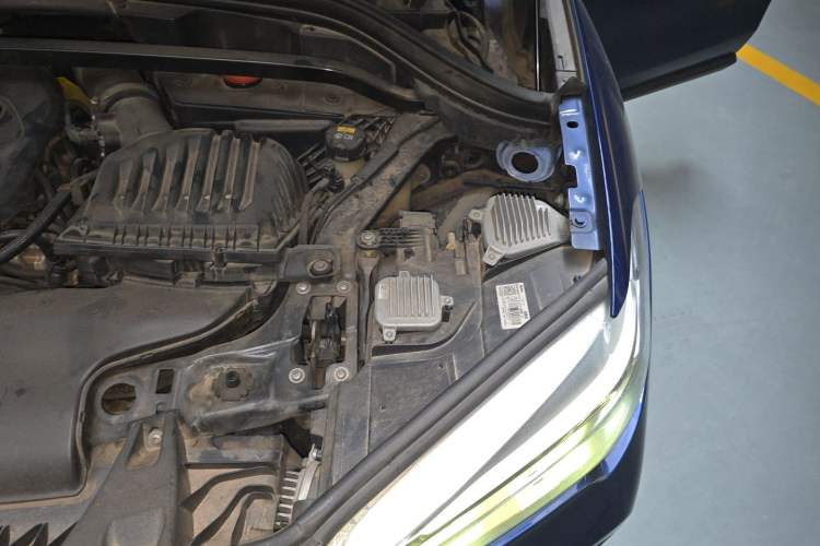 Used BMW X1 2019 sDrive20Li Leading Model Engine Bay Left
