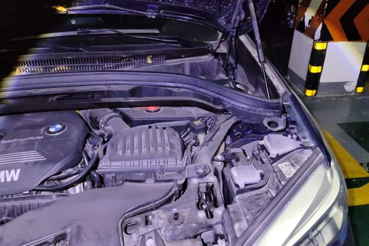 Used BMW X1 2019 sDrive18Li Premium Edition Engine Bay Left