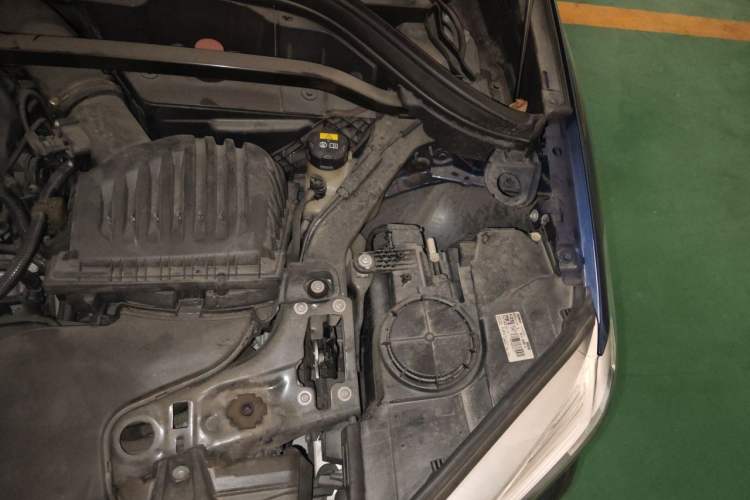 Used BMW X1 2019 sDrive18Li Fashion Model Engine Bay Left