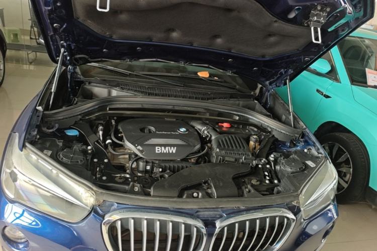 Used BMW X1 2019 sDrive18Li Fashion Model Engine Bay