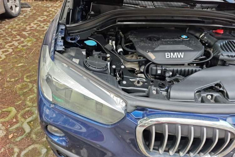 Used BMW X1 2019 sDrive18Li Fashion Model Engine Bay Right
