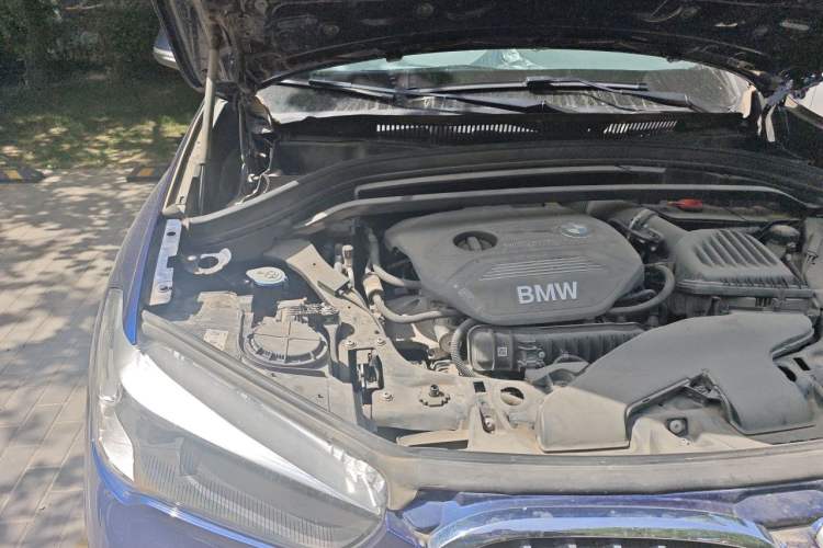 Used BMW X1 2019 sDrive18Li Fashion Model Engine Bay Right