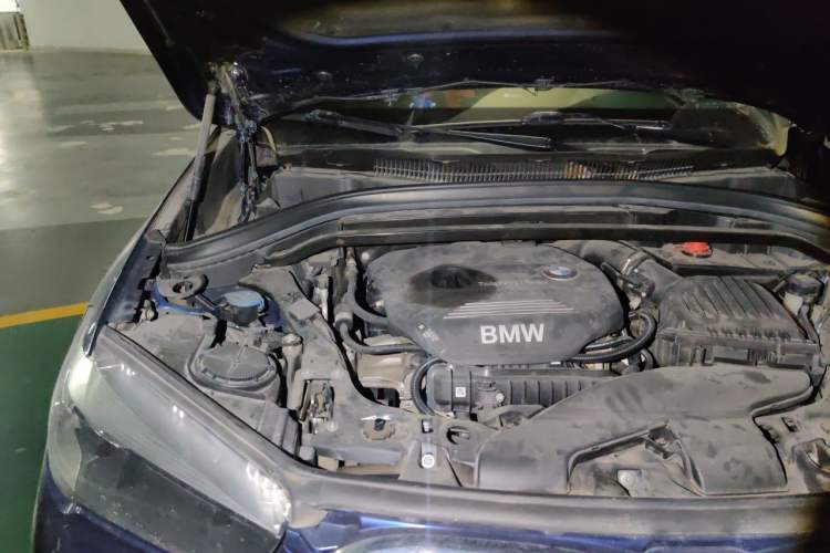 Used BMW X1 2019 sDrive18Li Fashion Model Engine Bay Right