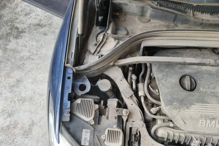 Used BMW X1 2019 sDrive20Li Leading Model Engine Bay Right