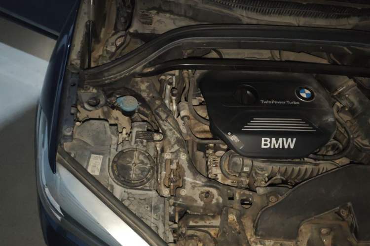 Used BMW X1 2019 sDrive18Li Fashion Model Engine Bay Right