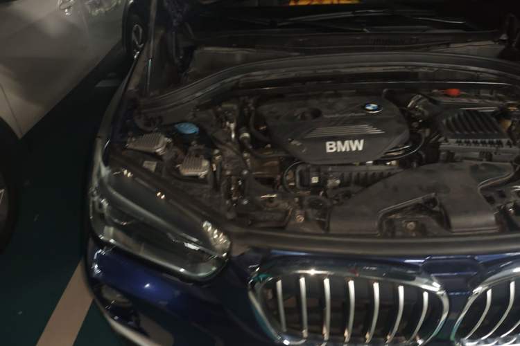 Used BMW X1 2019 sDrive18Li Premium Edition Engine Bay Right