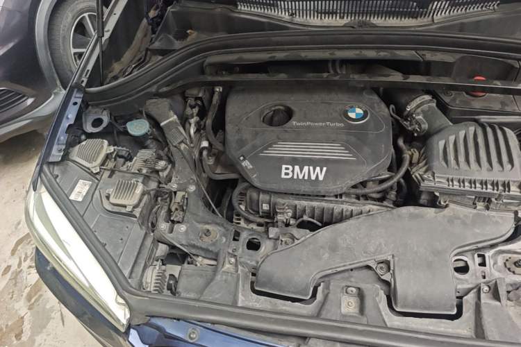 Used BMW X1 2019 sDrive18Li Premium Edition Engine Bay Right
