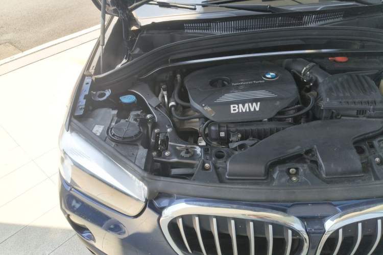 Used BMW X1 2019 sDrive18Li Fashion Model Engine Bay Right