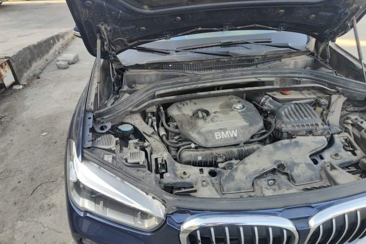 Used BMW X1 2019 sDrive20Li Leading Model Engine Bay Right