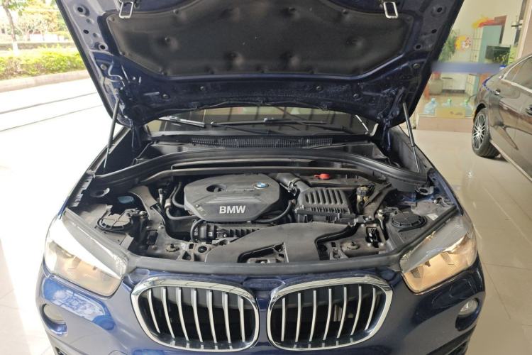 Used BMW X1 2019 sDrive18Li Fashion Model Engine Bay