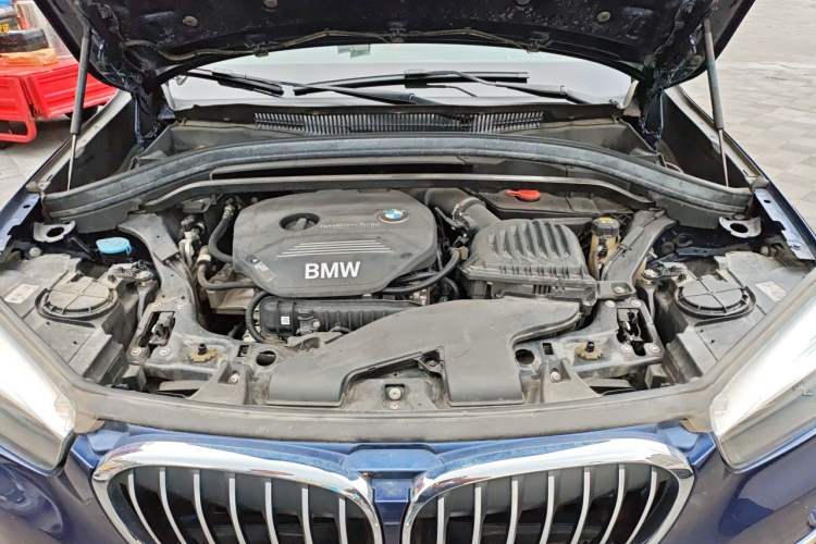Used BMW X1 2019 sDrive18Li Fashion Model Engine Bay
