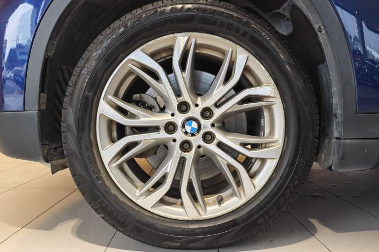 Used BMW X1 2019 sDrive20Li Leading Model Exterior 2