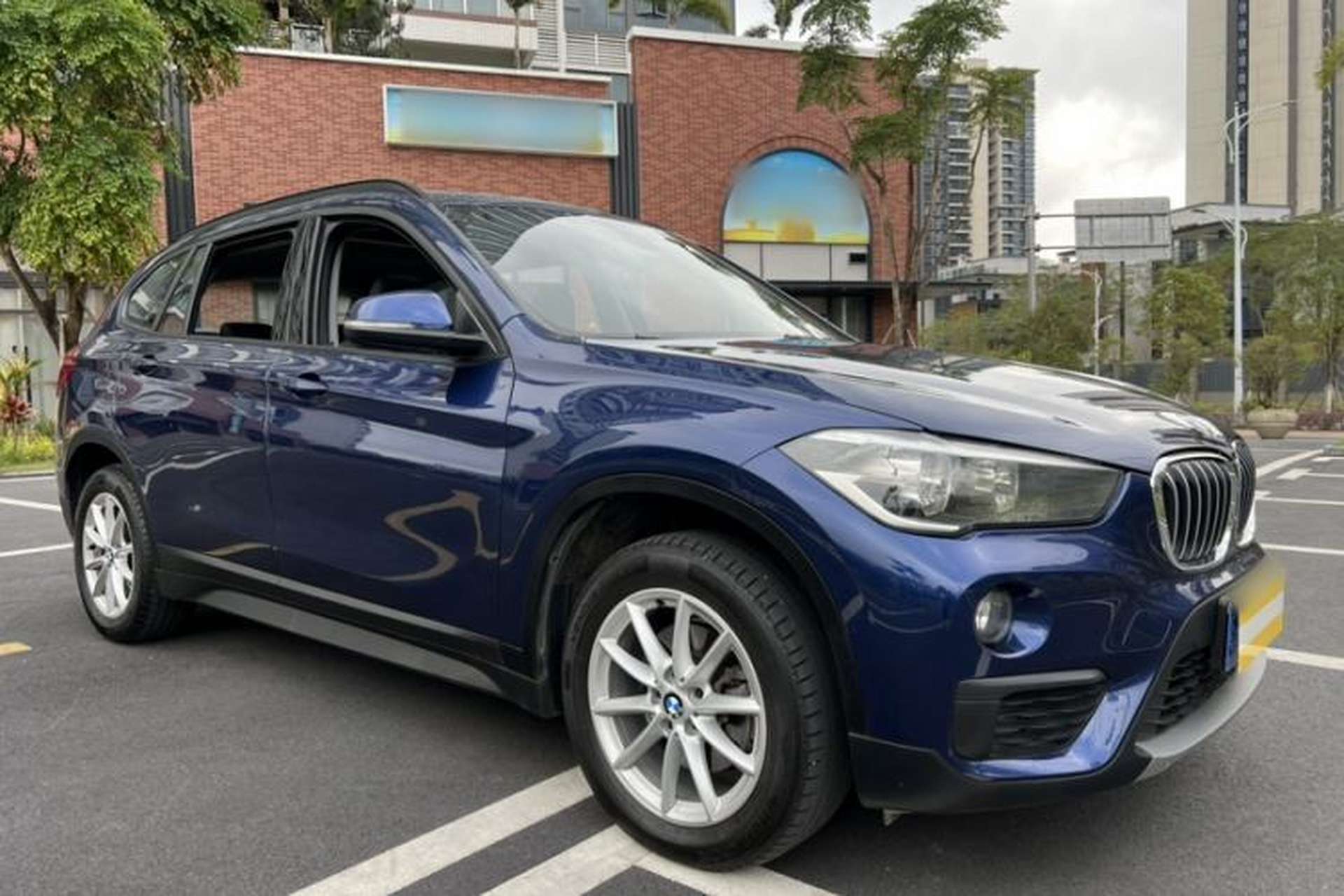Used BMW X1 2019 sDrive18Li Fashion Model Exterior 3