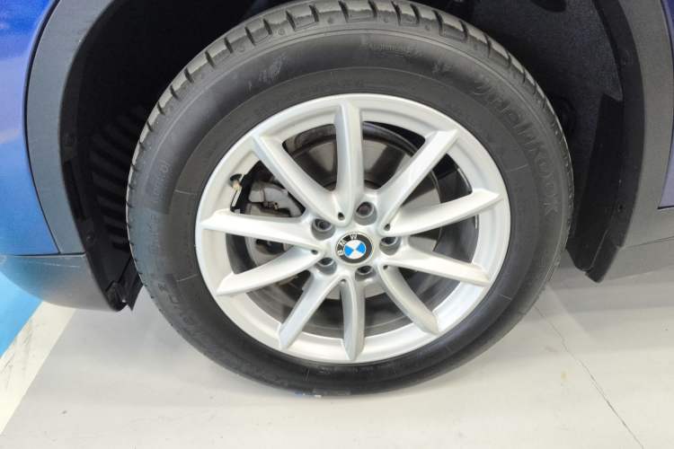 Used BMW X1 2019 sDrive18Li Fashion Model Exterior 4