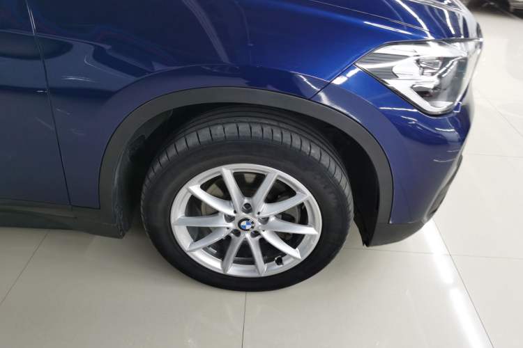 Used BMW X1 2019 sDrive18Li Fashion Model Exterior 4