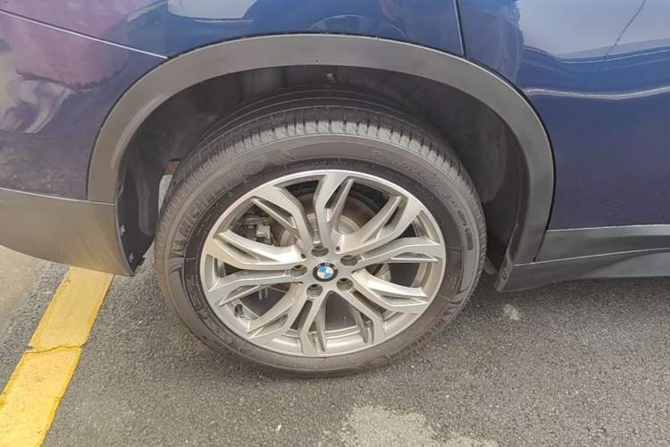Used BMW X1 2019 sDrive20Li Leading Model Exterior 5