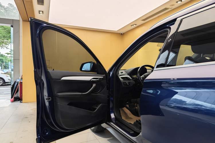Used BMW X1 2019 sDrive20Li Leading Model Exterior 6