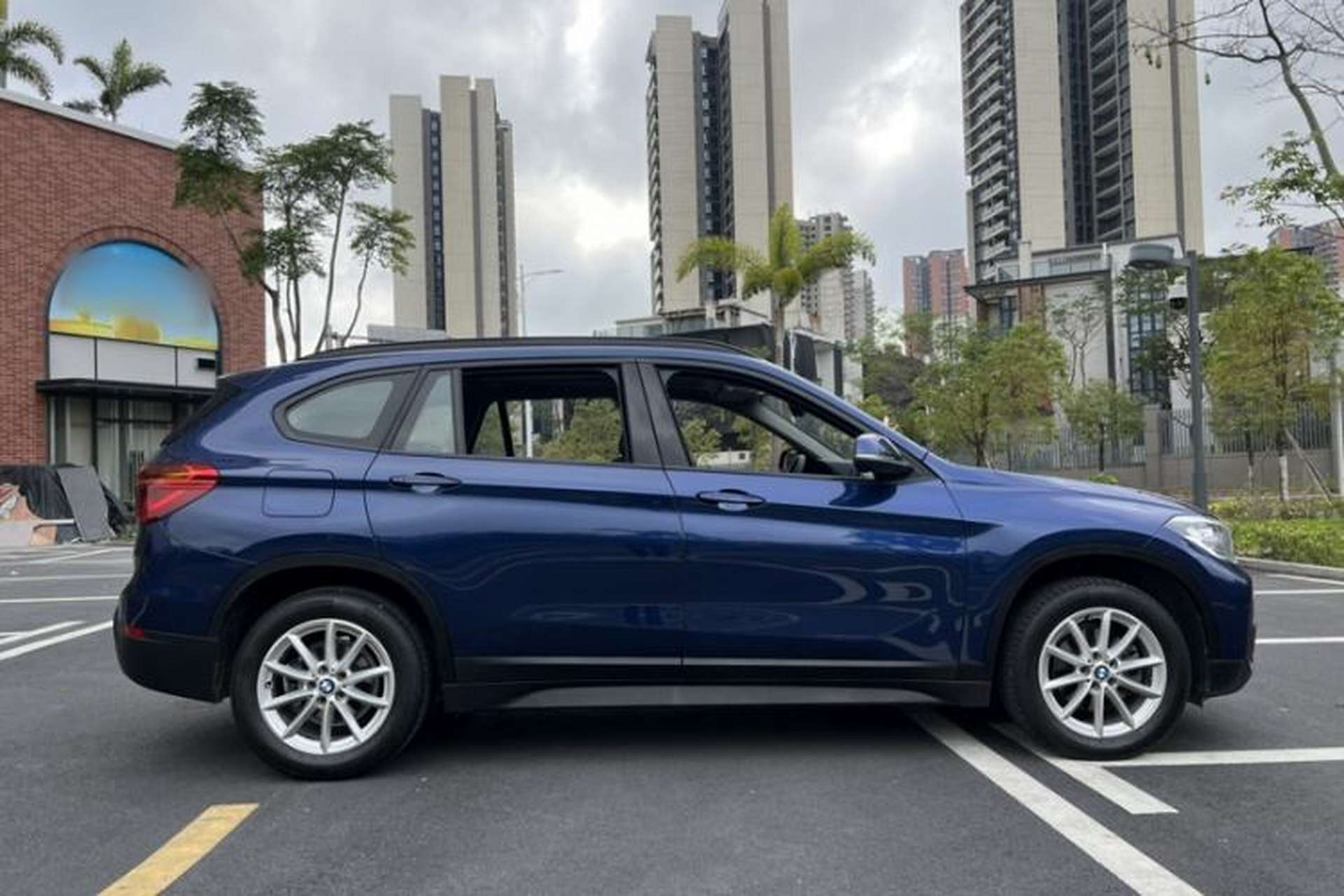 Used BMW X1 2019 sDrive18Li Fashion Model Exterior 8
