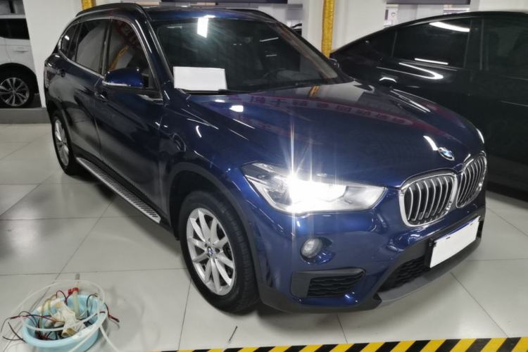 Used BMW X1 2019 sDrive18Li Fashion Model Front Right 45 Deg