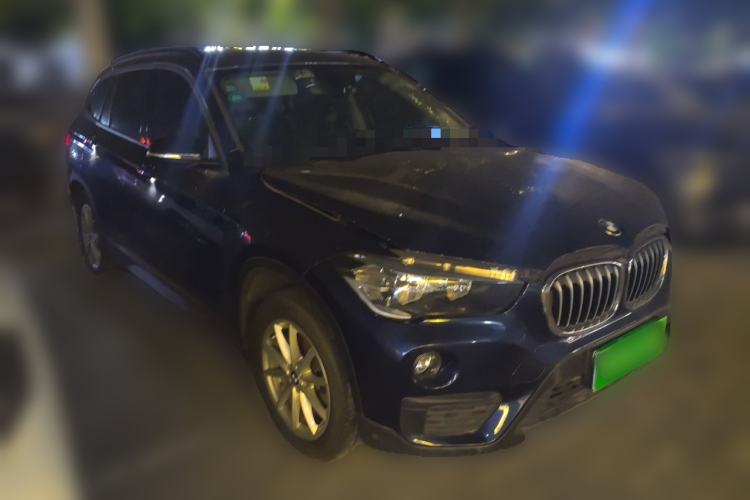 Used BMW X1 2019 sDrive18Li Fashion Model Front Right 45 Deg