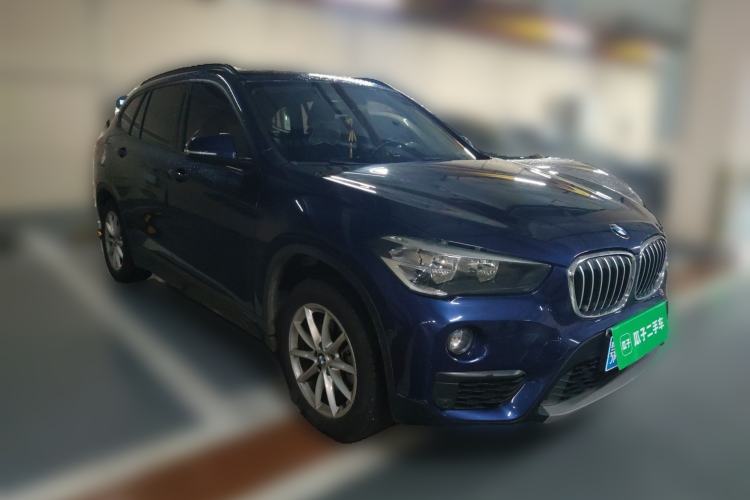 Used BMW X1 2019 sDrive18Li Fashion Model Front Right 45 Deg