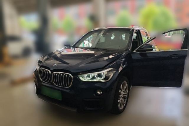 Ojetý BMW X1 2019 sDrive20Li Leading Model