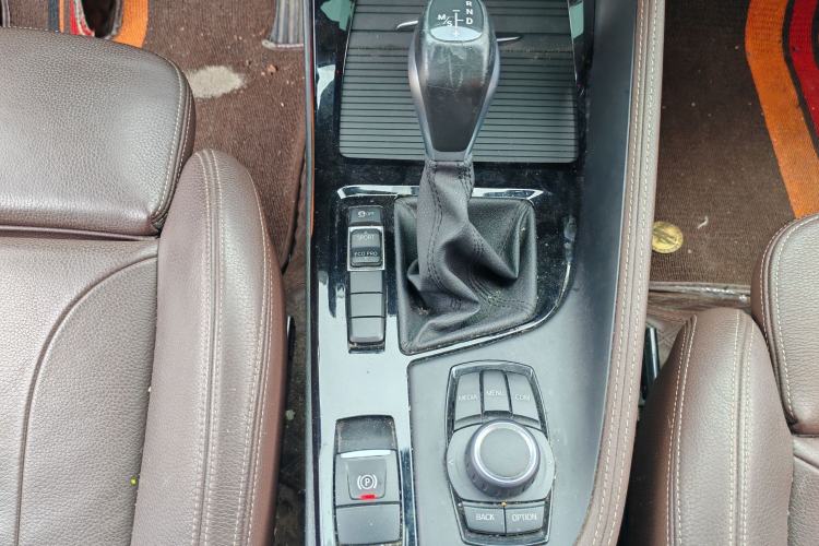 Used BMW X1 2019 sDrive18Li Premium Edition Gear Lever