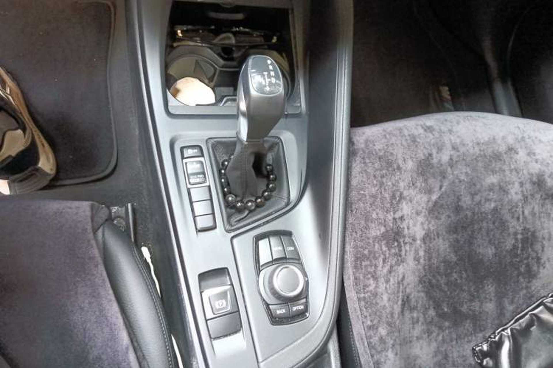 Used BMW X1 2019 sDrive20Li Leading Model Gear Lever