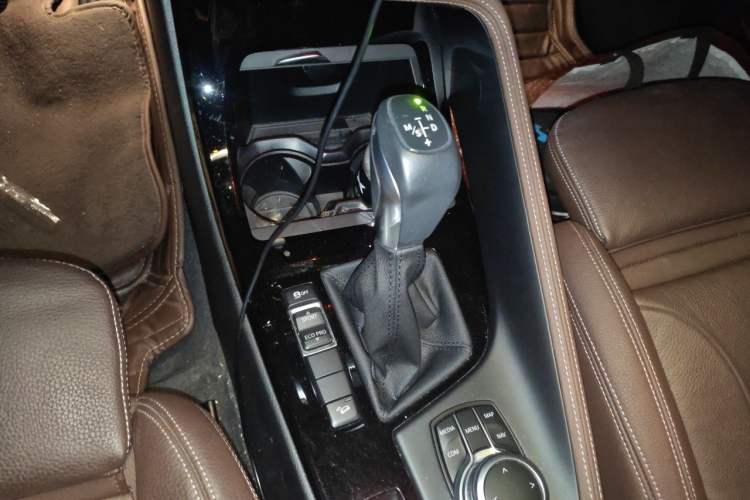 Used BMW X1 2019 xDrive20Li Luxury Model Gear Lever