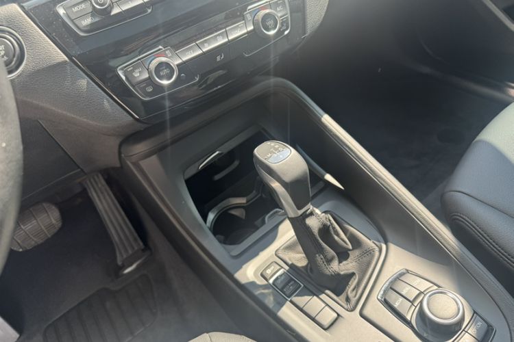 Used BMW X1 2019 sDrive20Li Leading Model Gear Lever