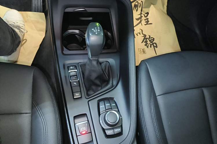 Used BMW X1 2019 sDrive20Li Leading Model Gear Lever