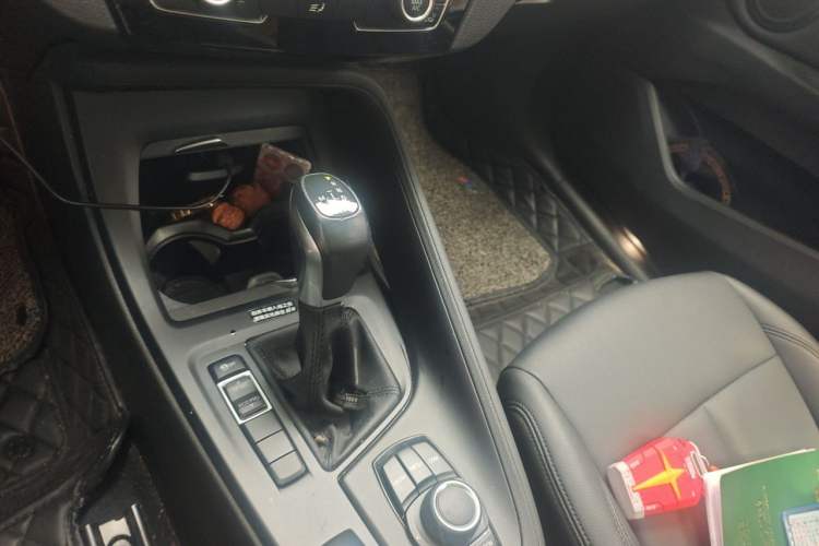Used BMW X1 2019 sDrive20Li Leading Model Gear Lever