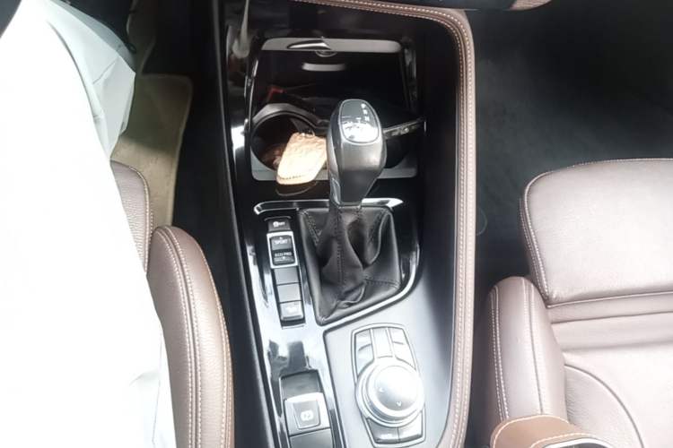 Used BMW X1 2019 xDrive20Li Luxury Model Gear Lever