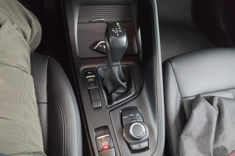 Used BMW X1 2019 sDrive20Li Leading Model Gear Lever