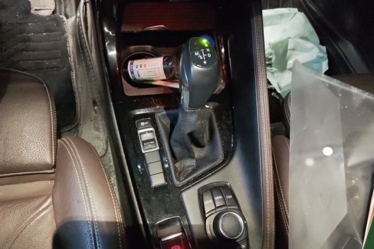 Used BMW X1 2019 sDrive18Li Premium Edition Gear Lever