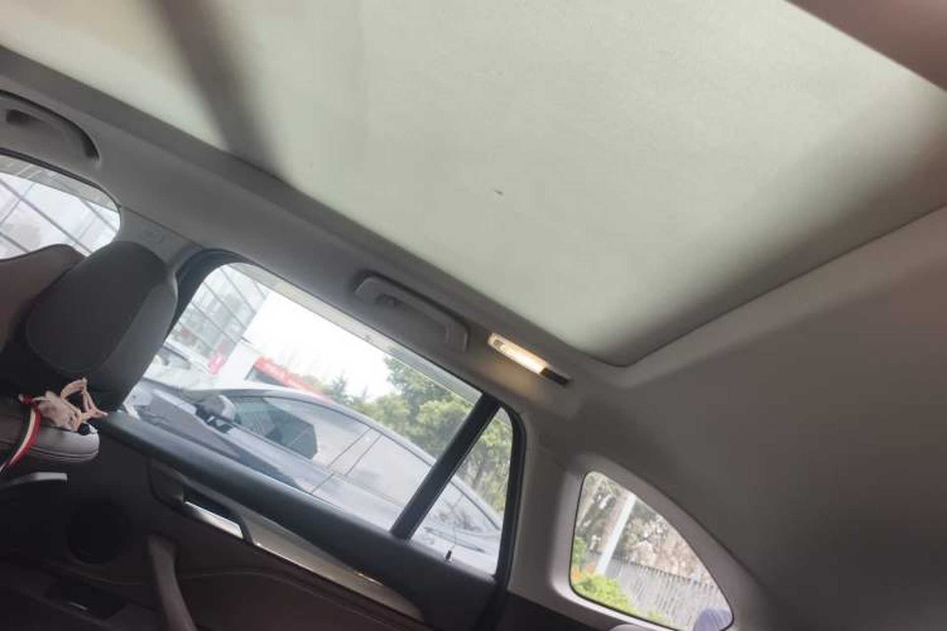 Used BMW X1 2019 xDrive20Li Luxury Model Headliner
