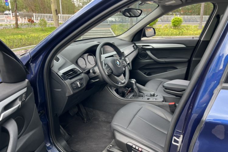 Used BMW X1 2019 sDrive18Li Fashion Model Interior 10